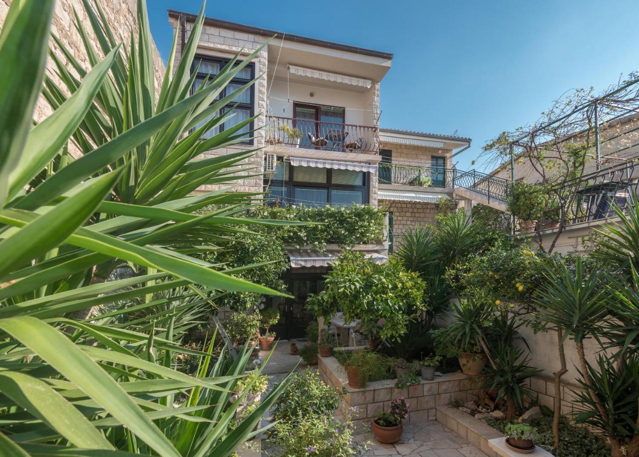 Apartments Bose Makarska Exterior foto